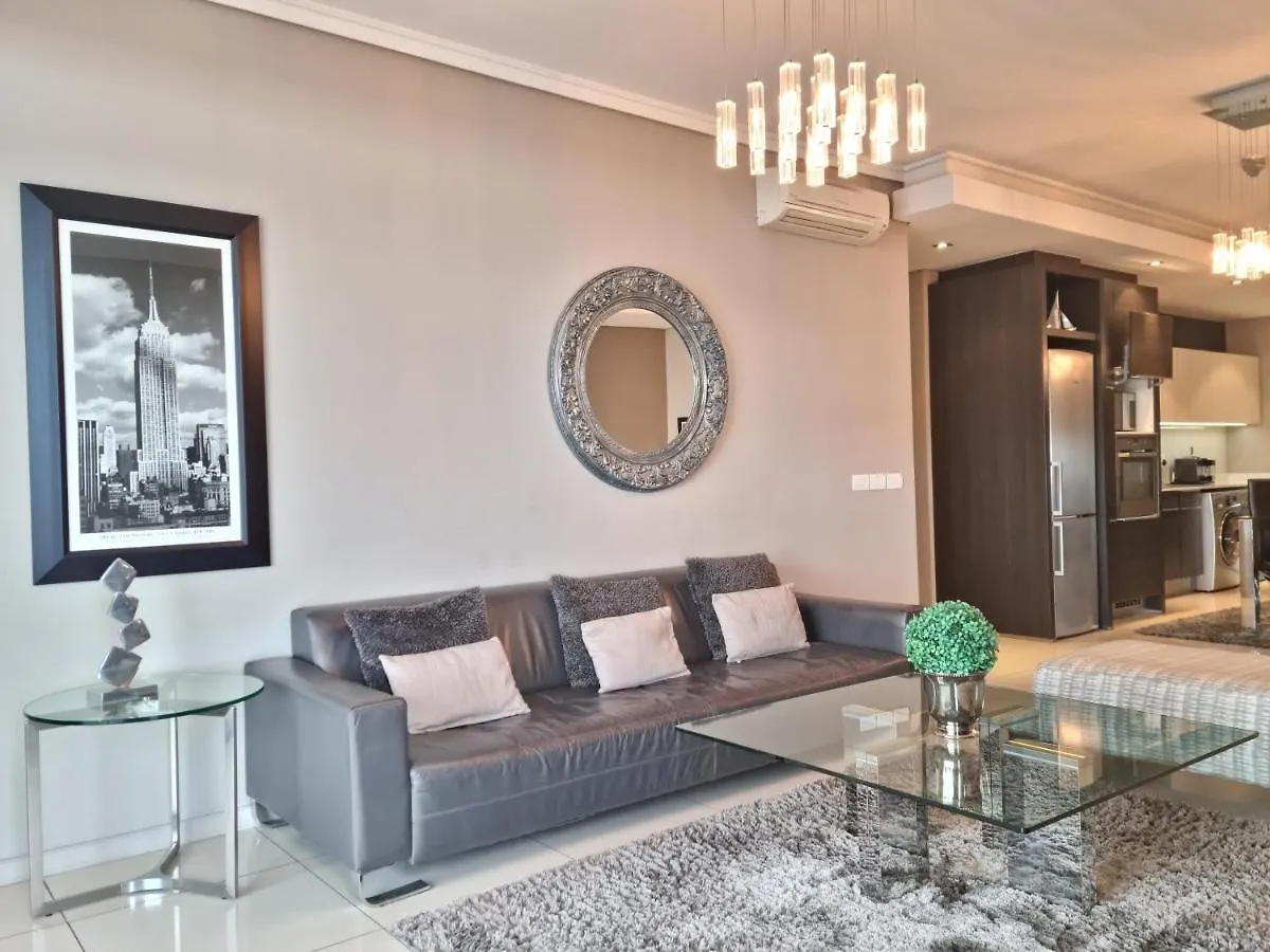 The Residences At Crystal Towers Cape Town 4*,