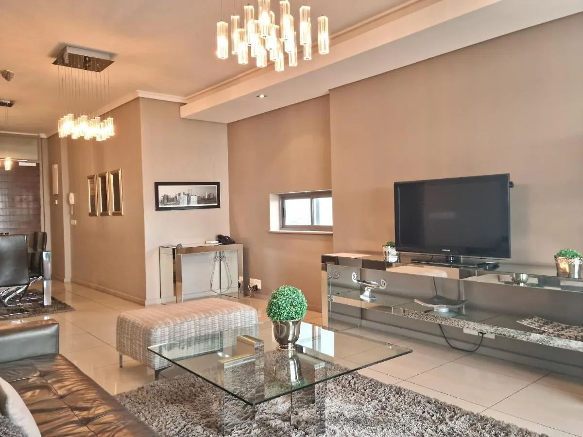 The Residences At Crystal Towers Cape Town Aparthotel