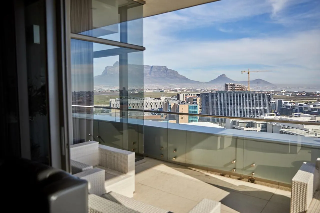 The Residences At Crystal Towers Cape Town Aparthotel