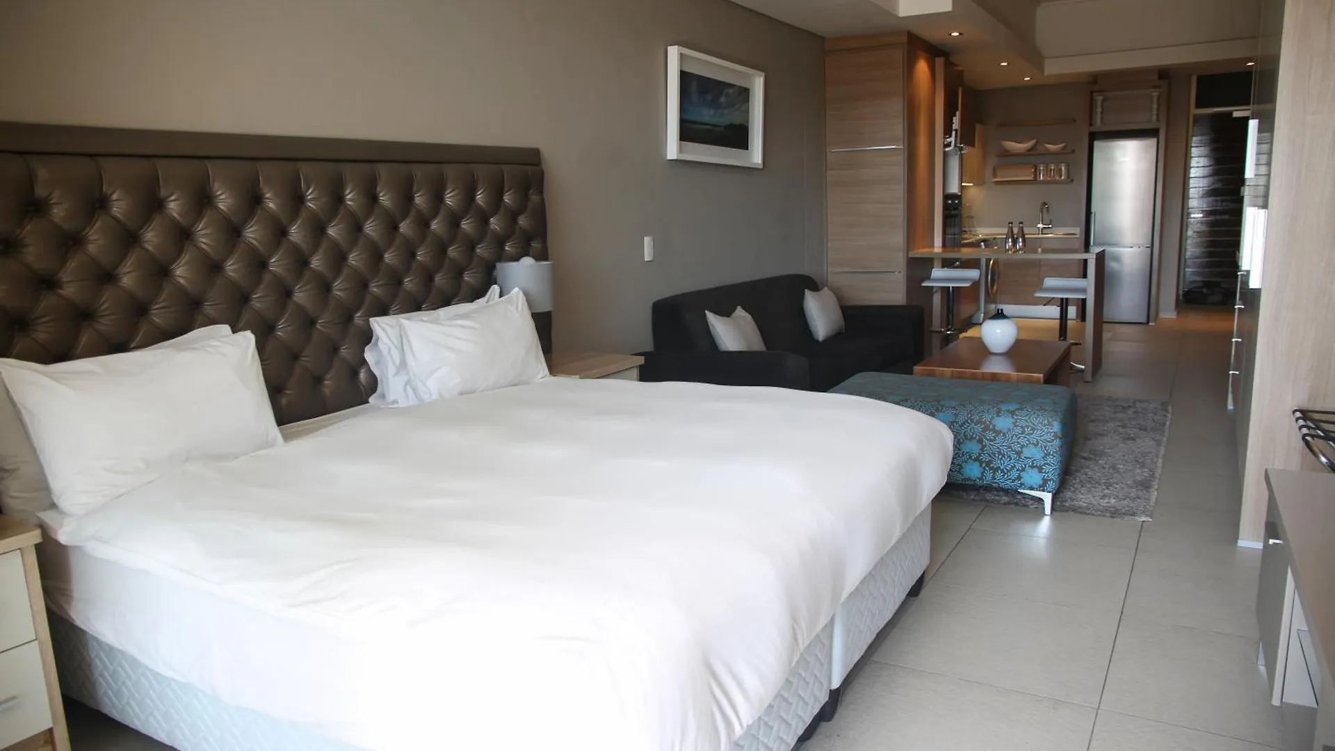 The Residences At Crystal Towers Cape Town 4*,  South Africa