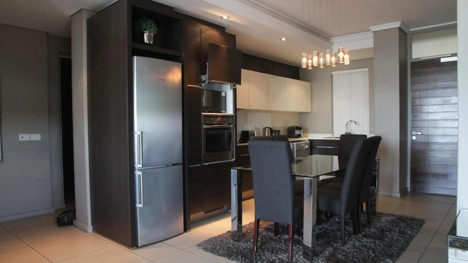 The Residences At Crystal Towers Cape Town Aparthotel
