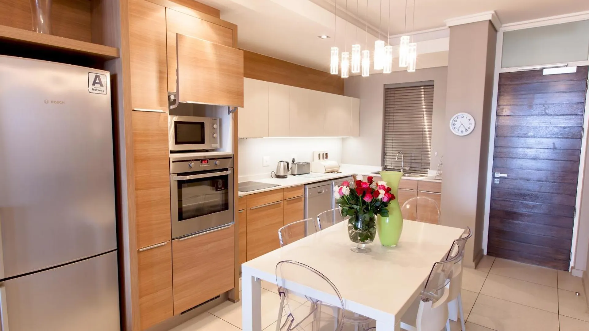 **** Aparthotel The Residences At Crystal Towers Cape Town South Africa