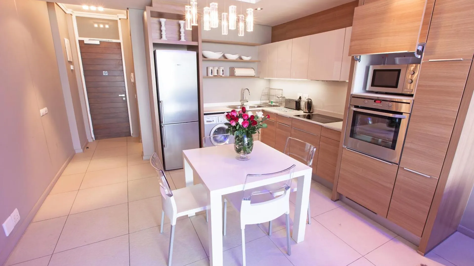 Aparthotel The Residences At Crystal Towers Cape Town