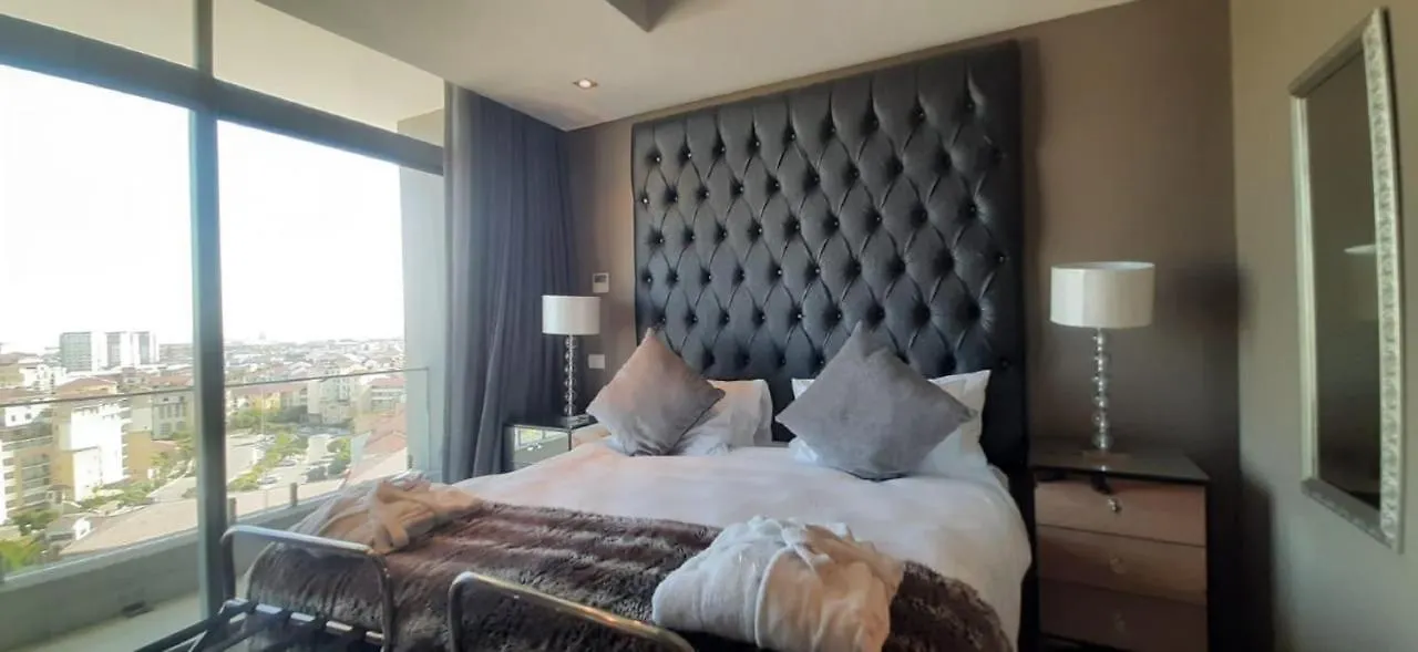 **** Aparthotel The Residences At Crystal Towers Città del Capo Sudafrica