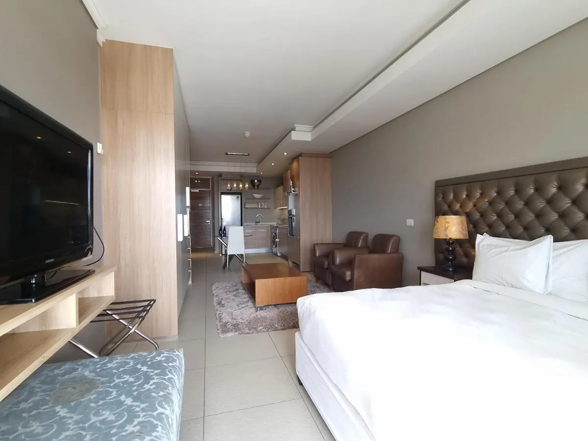Aparthotel The Residences At Crystal Towers Città del Capo