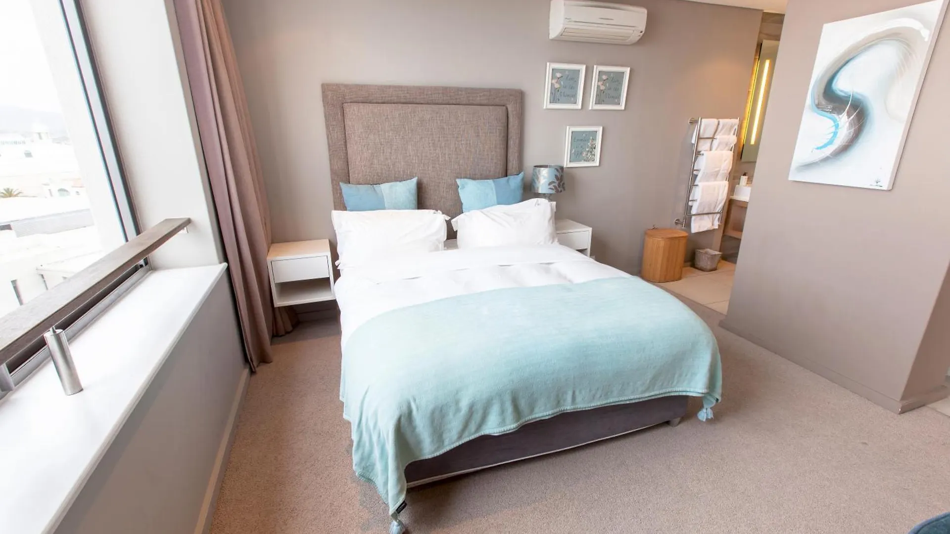 The Residences At Crystal Towers Città del Capo